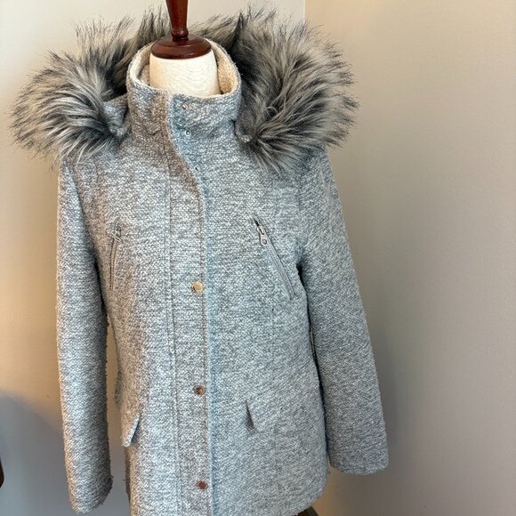 Nautica Jackets & Blazers - Nautica Gray Faux Fur Hooded Coat Lined Cinch Waist Women's Large